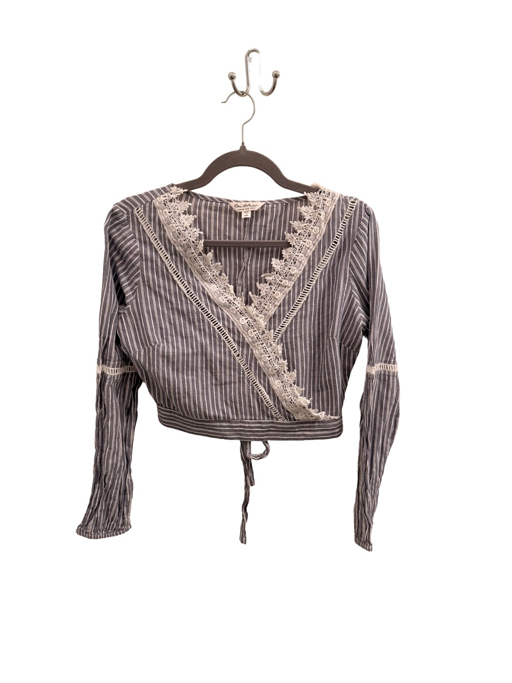 Miss Selfridge 100% Cotton Striped Lace-Trim Wrap Crop Top in Gray